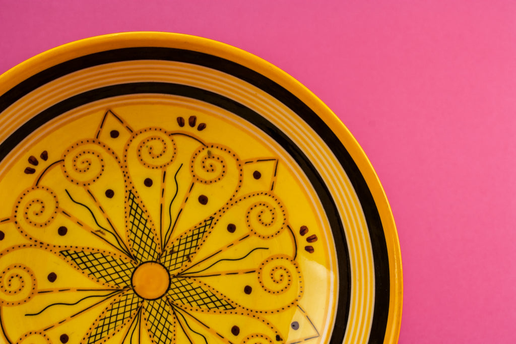 Retro pottery serving bowl