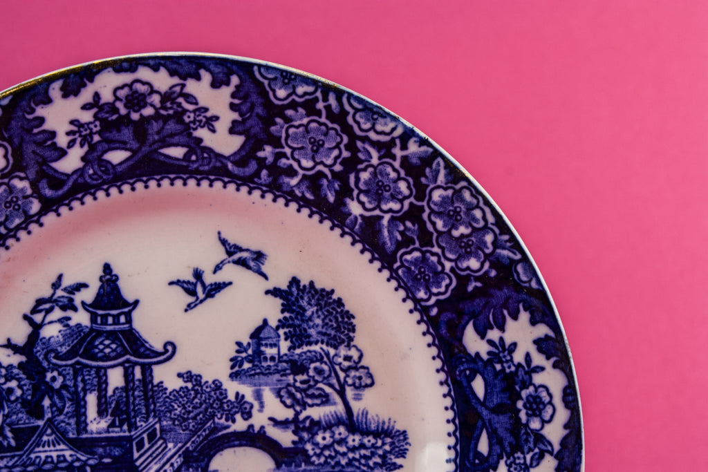 6 blue and white plates