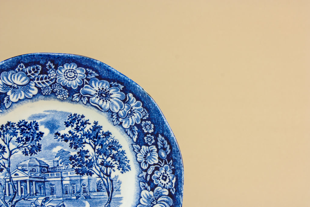 2 traditional pottery plates