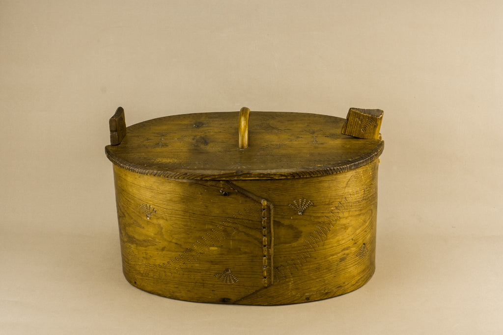 Large oval box