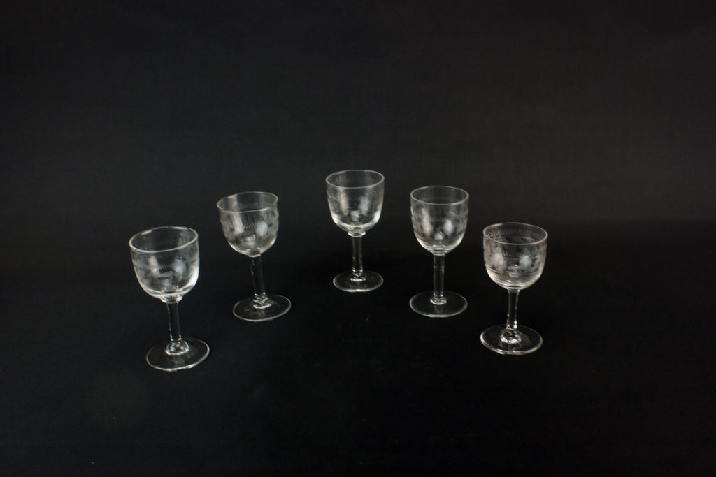 5 engraved port glasses