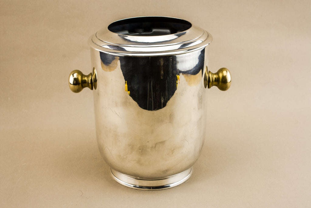 Ice bucket