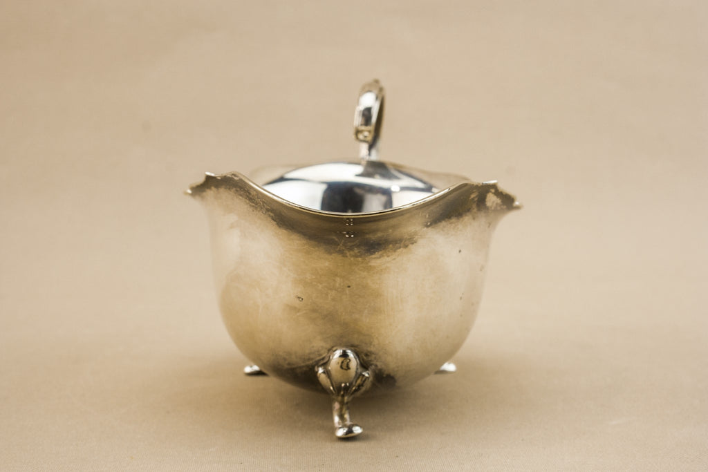 Traditional gravy boat