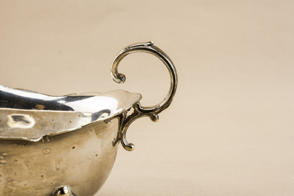 Traditional gravy boat