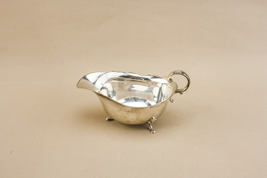 Traditional gravy boat