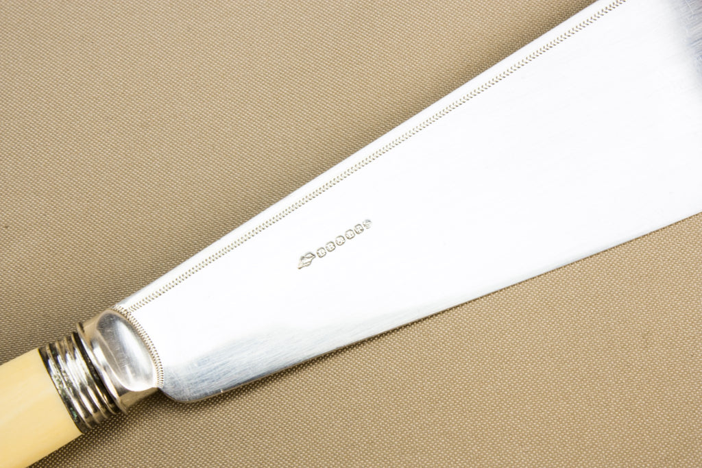 Serving fork & knife set