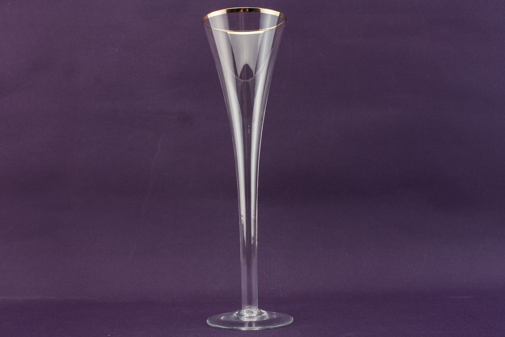 4 tall champagne flutes