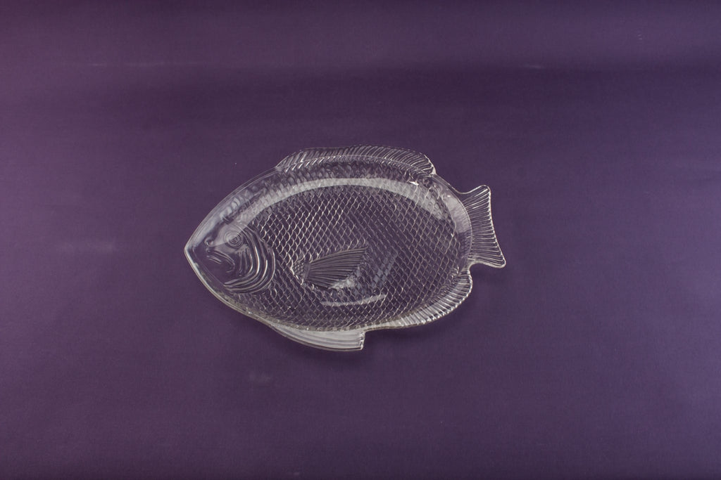 Fisha shaped glass platter