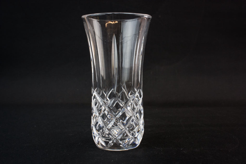 Small beaker vase