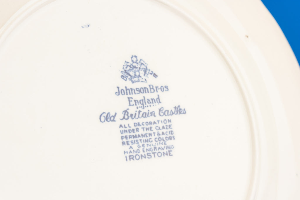 6 blue and white plates