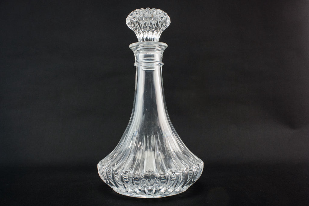 Moulded glass wine decanter