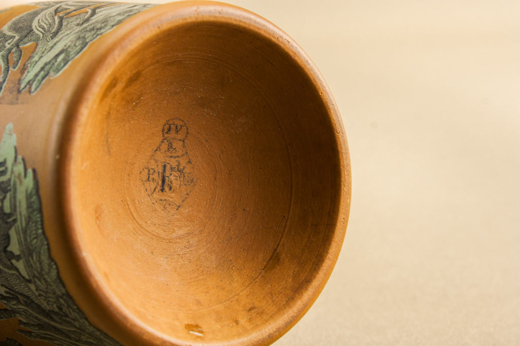 Small fox hunt vase