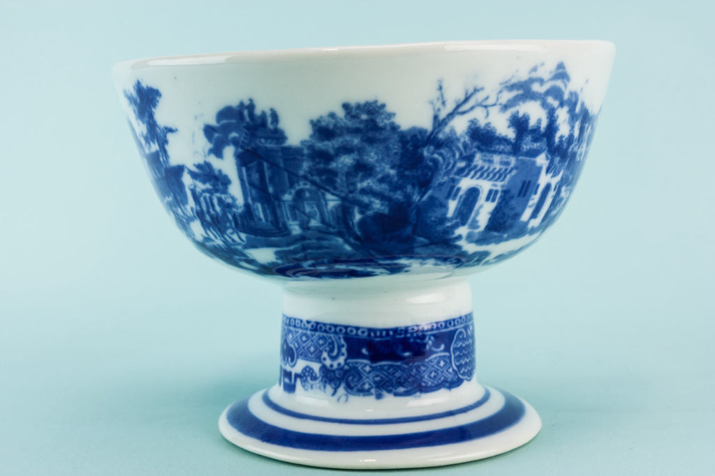 Retro porcelain serving bowl