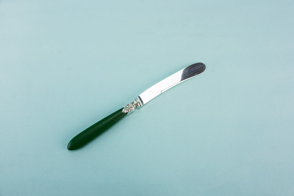 6 Edwardian butter knives