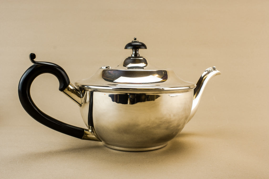 Art Deco tea set