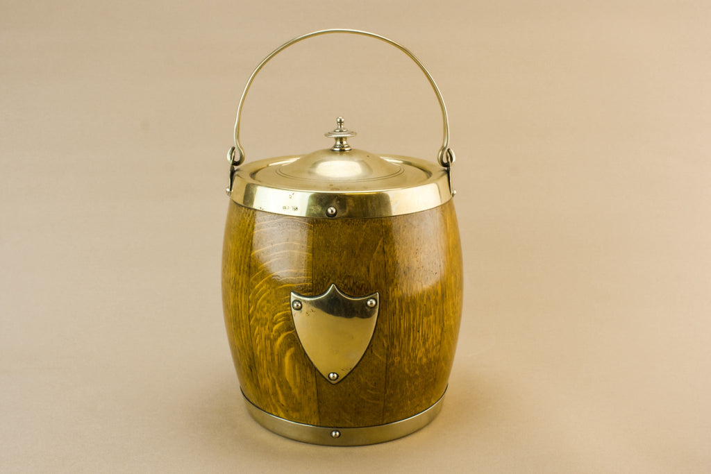 Traditional oak ice bucket