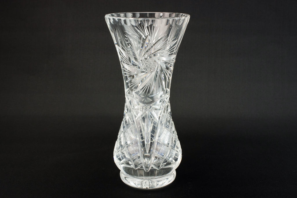 Medium waisted vase