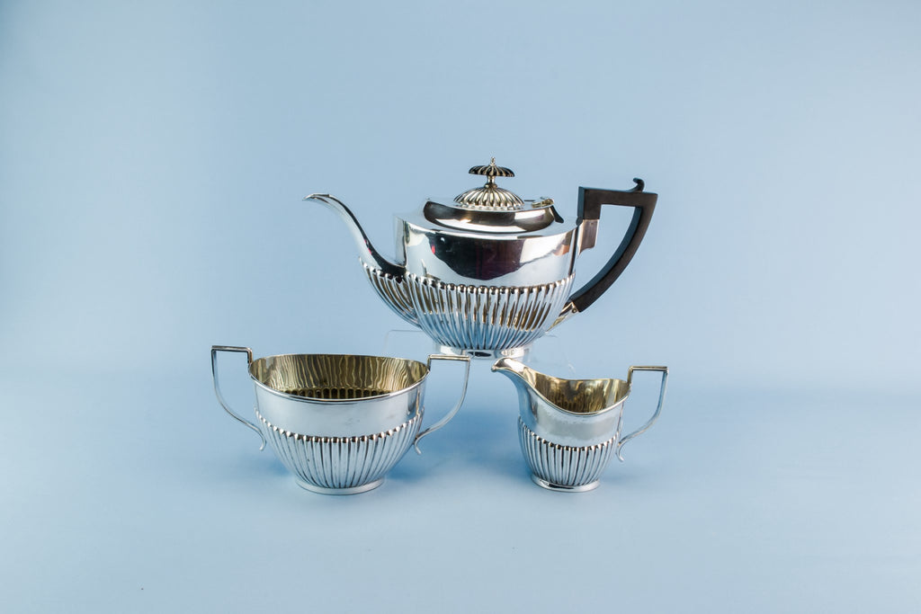 Tea set trio