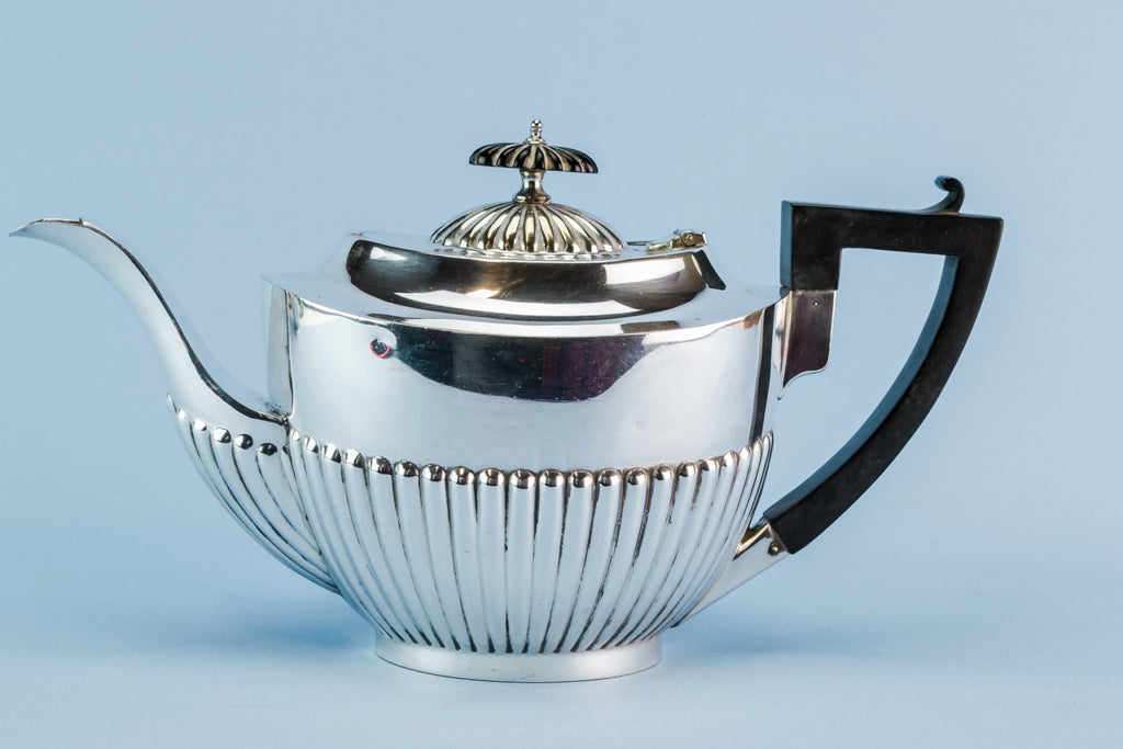 Tea set trio
