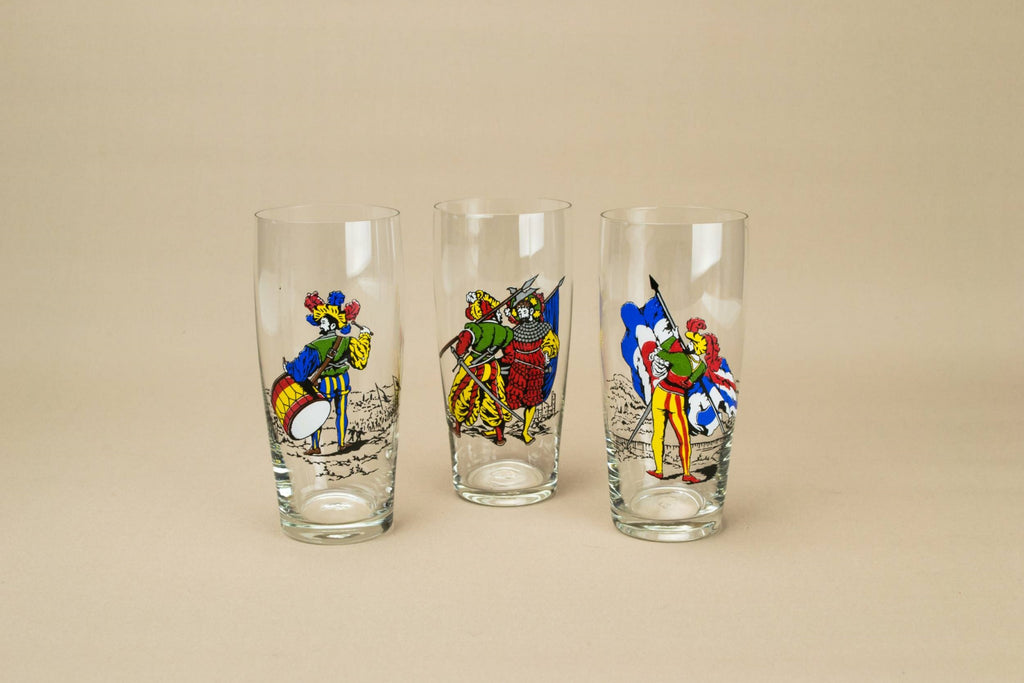 6 colourful cocktail glasses