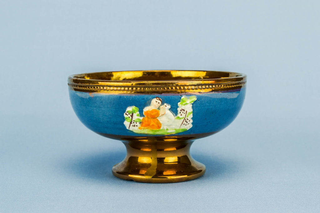 Lustre sugar bowl