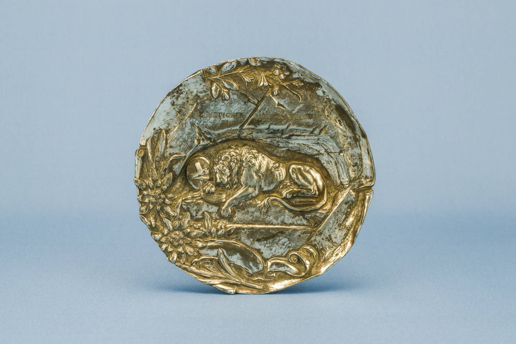 Small lion tray