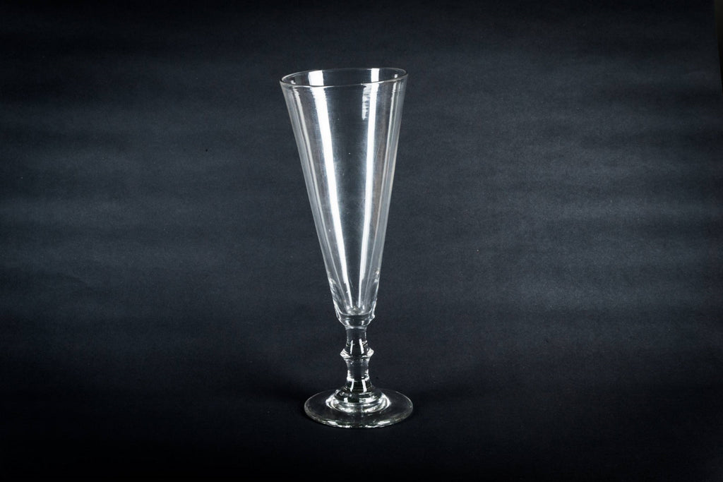 Imposing champagne flute