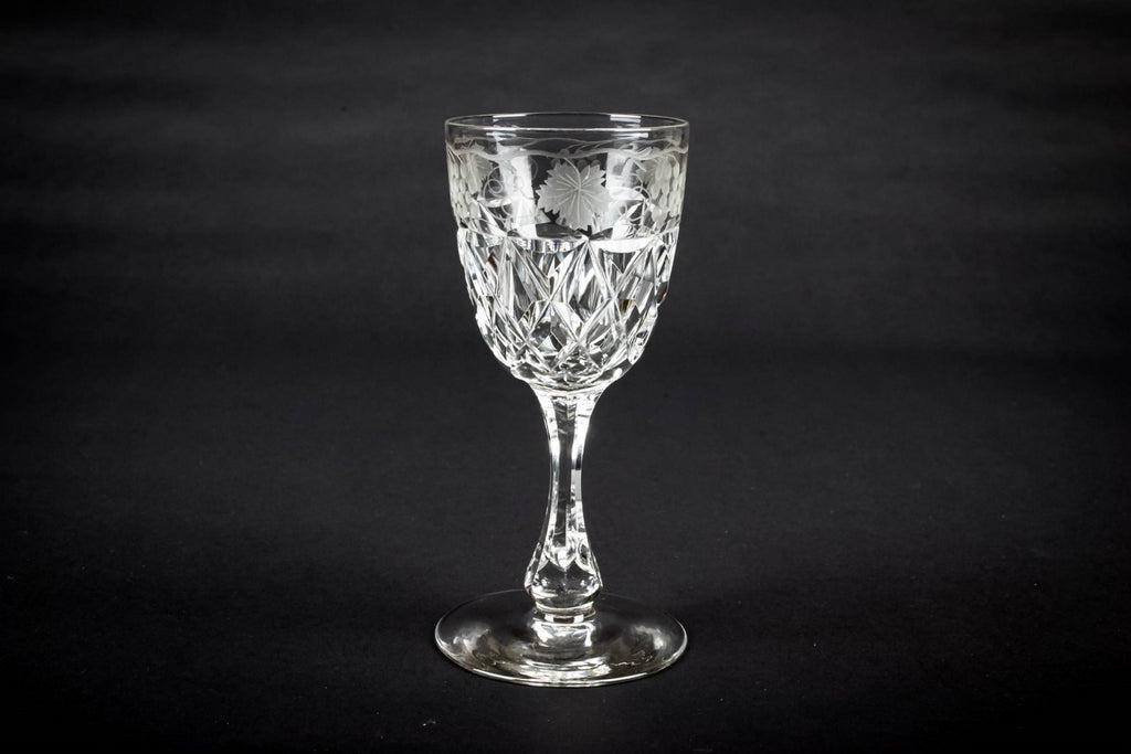 Port glass with grapes