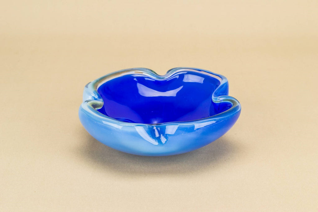 Small blue decorative bowl