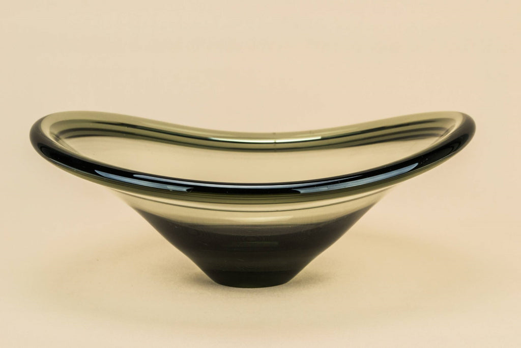 Imposing grey glass bowl