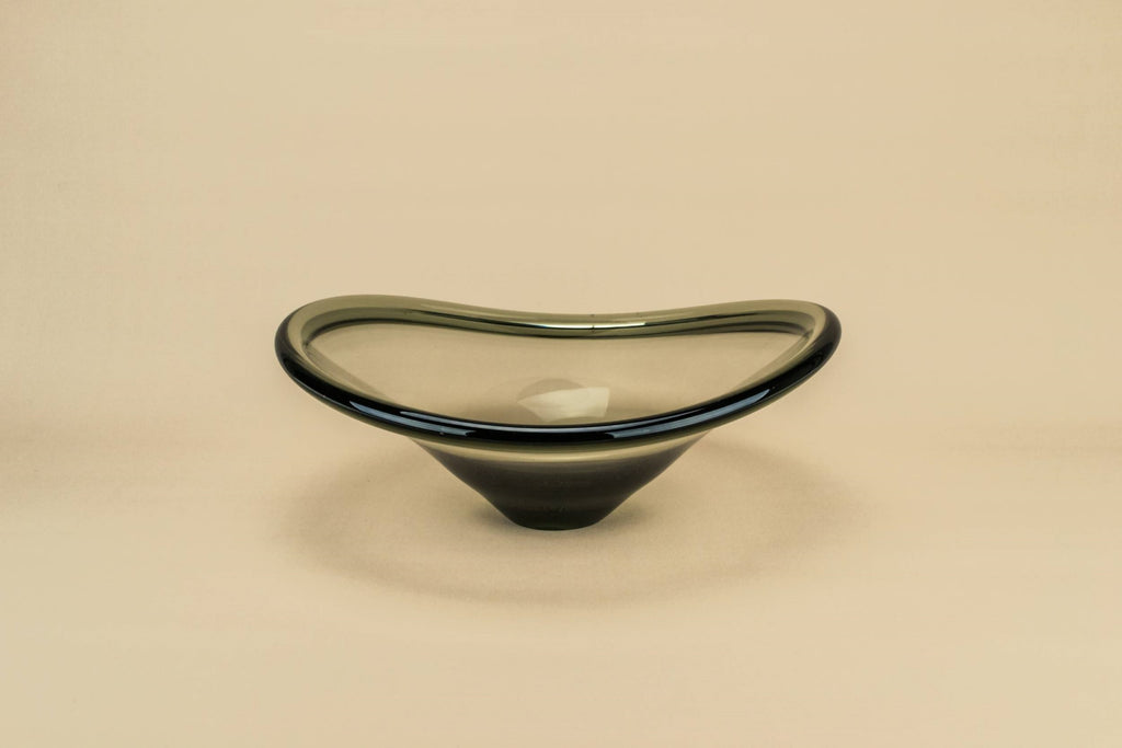 Imposing grey glass bowl