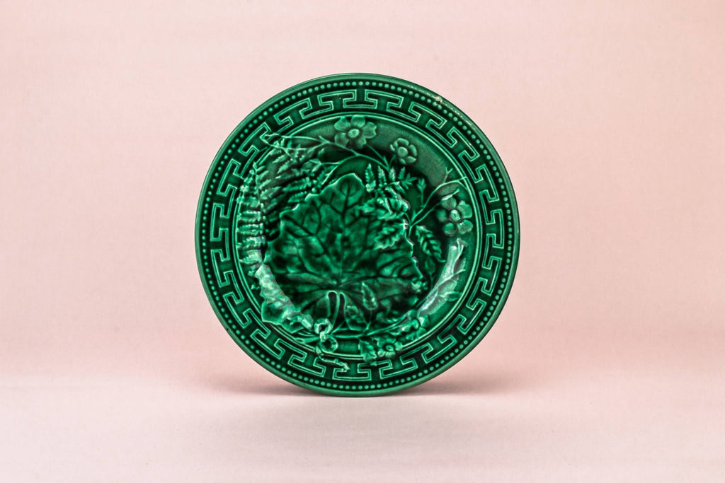 Green majolica medium plate