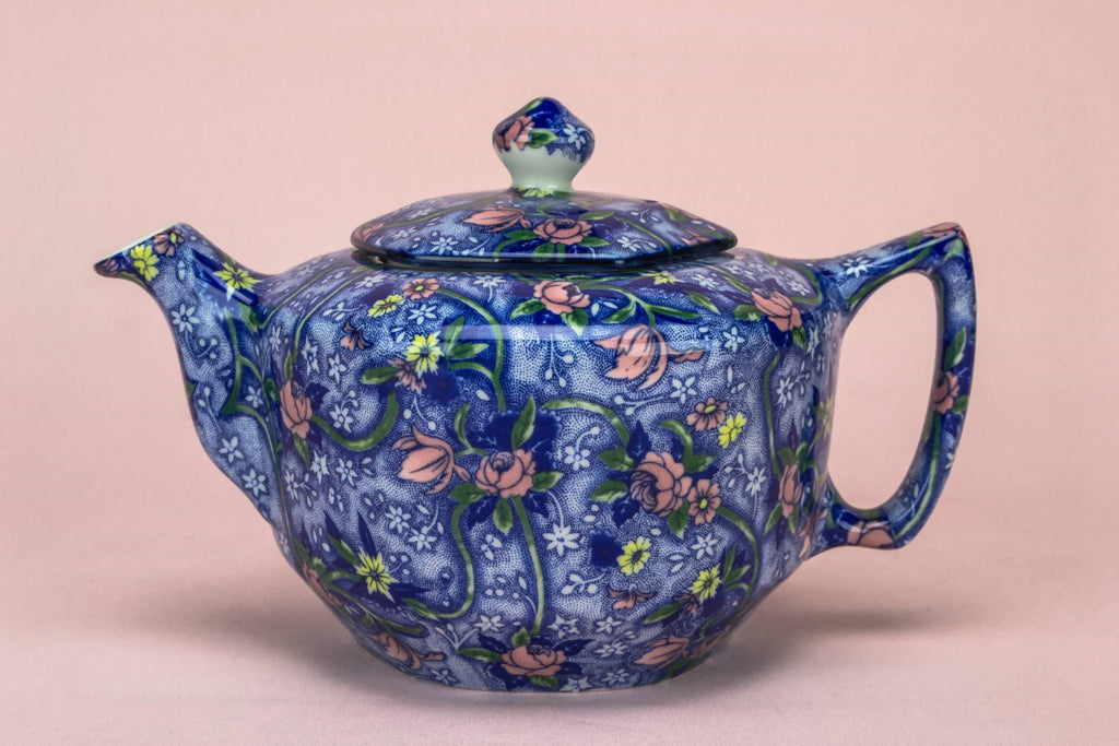 Tea set in blue white & pink
