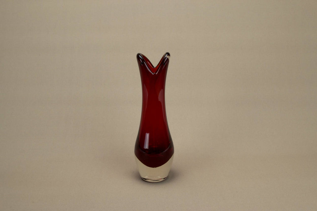 Whitefriars red beak vase