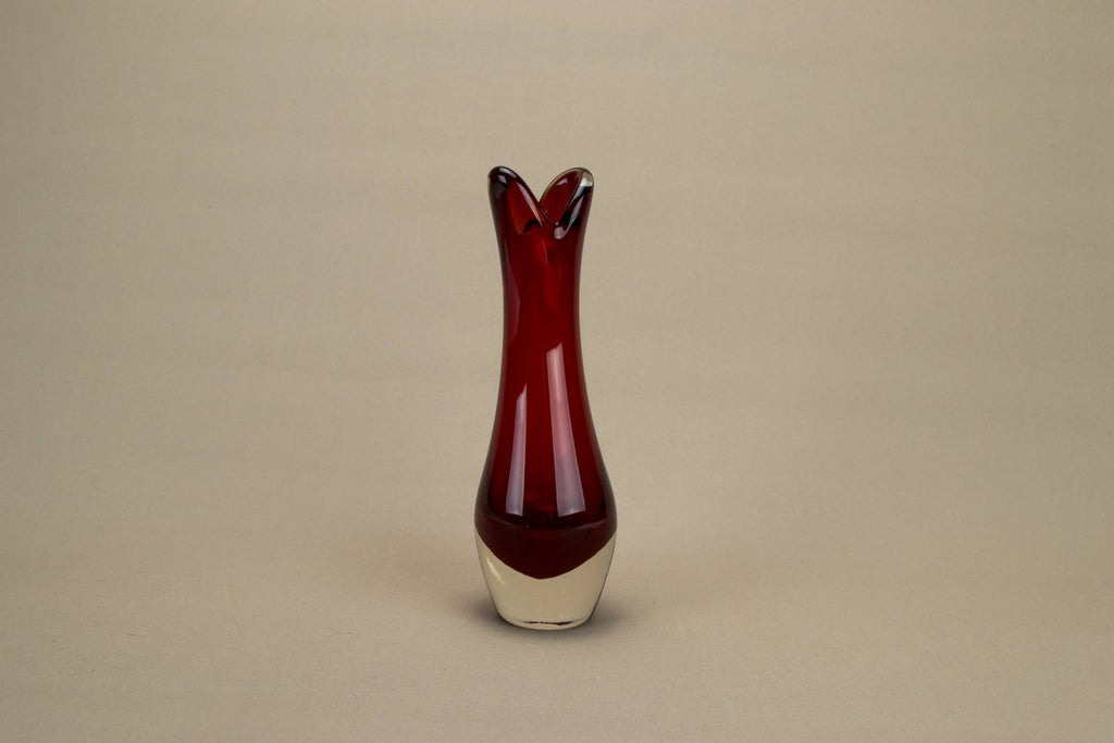 Whitefriars red beak vase
