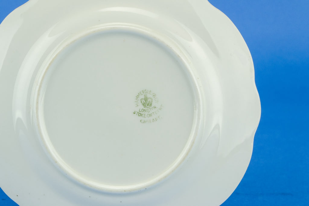 4 small gold plates