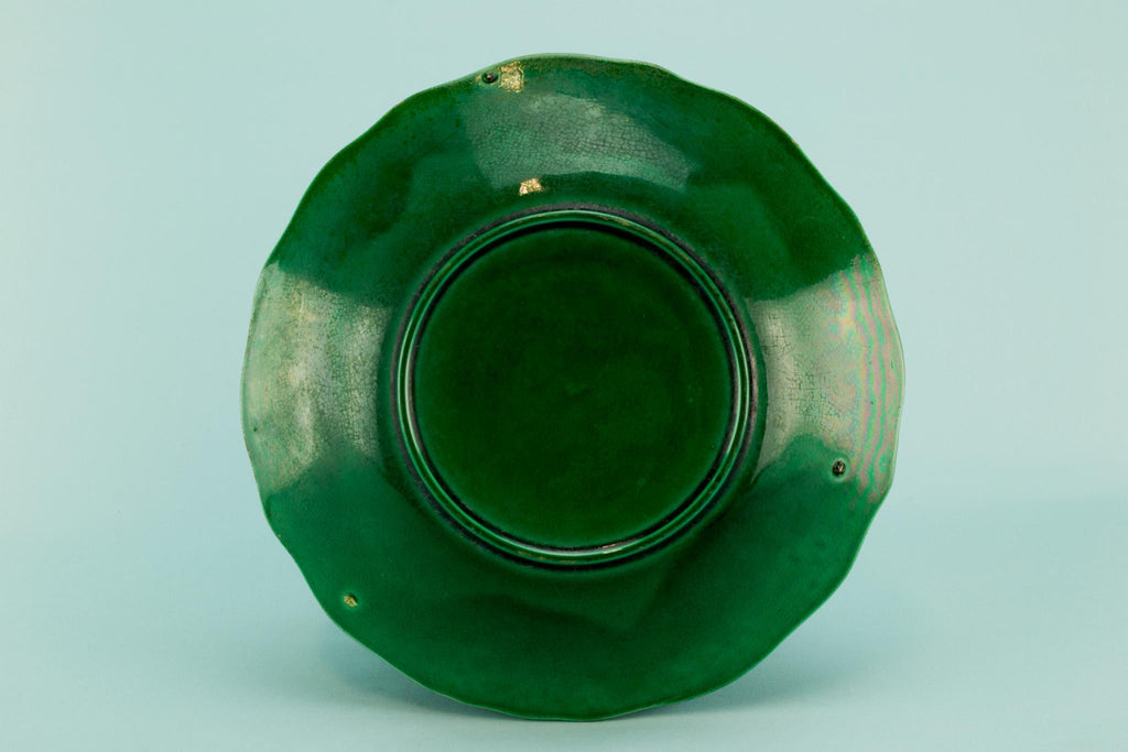 Green majolica plate, English late 19th C