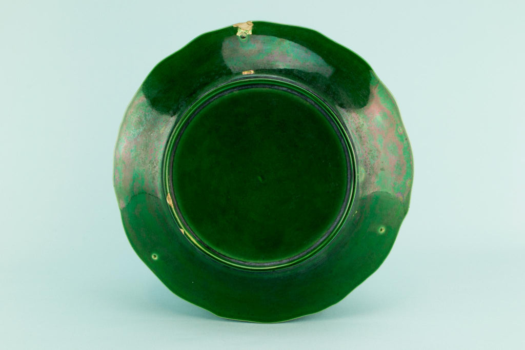 Green majolica plate, English late 19th C