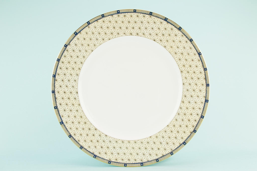 2 Wedgwood dinner plates