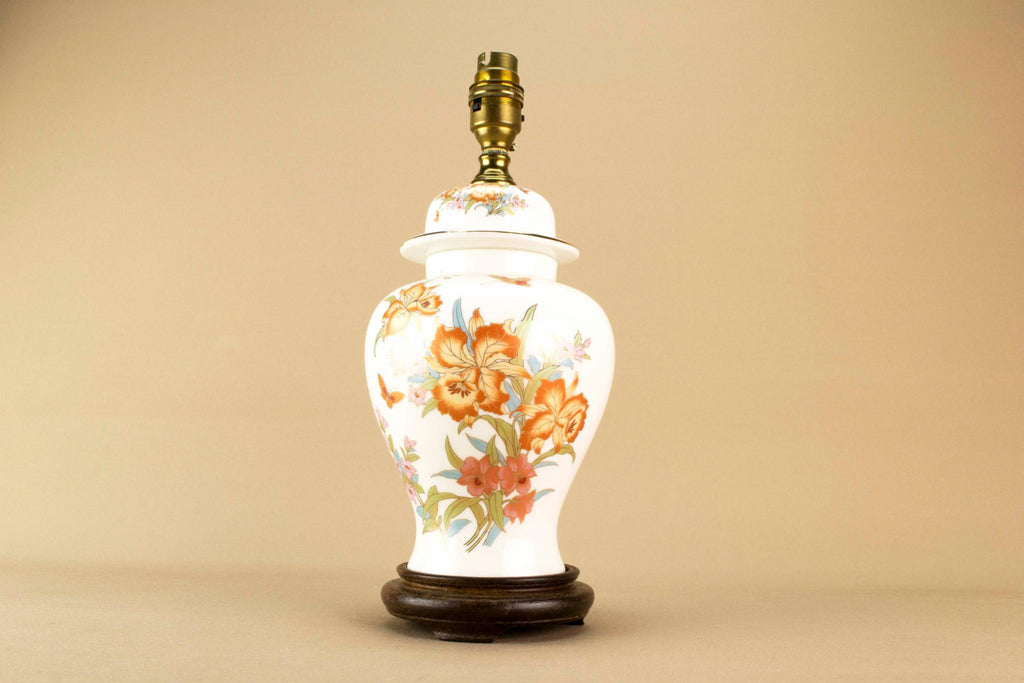 Porcelain lamp base