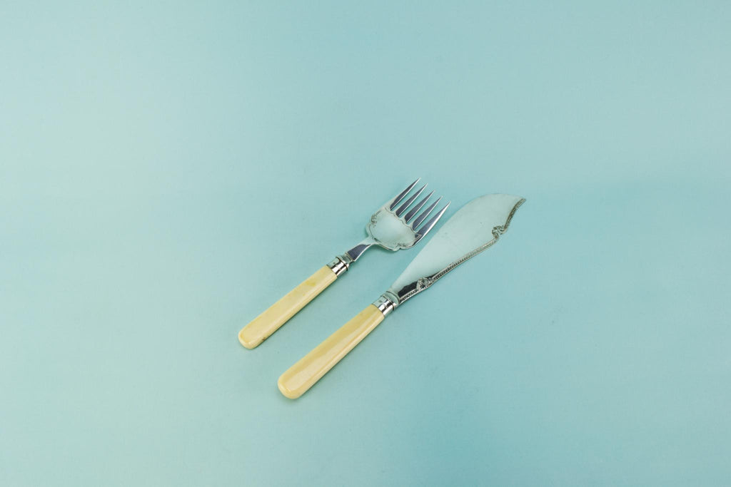 Silver serving fork and knife, English 1905