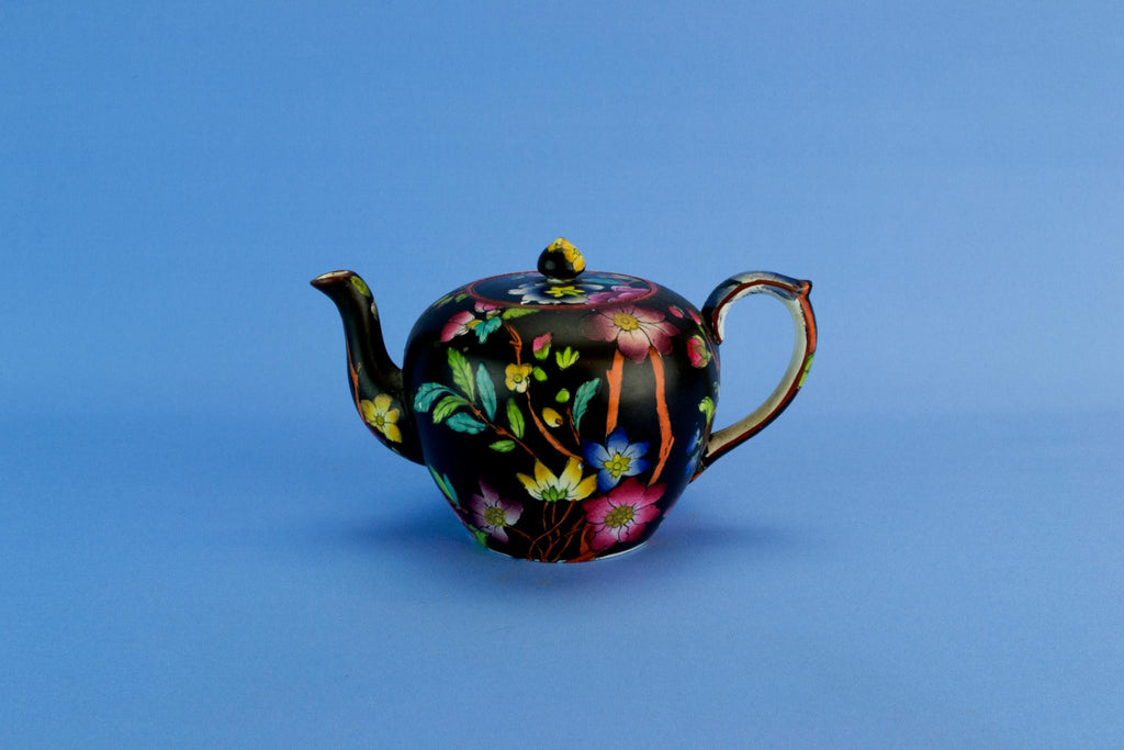 Small black teapot, English late 19th century