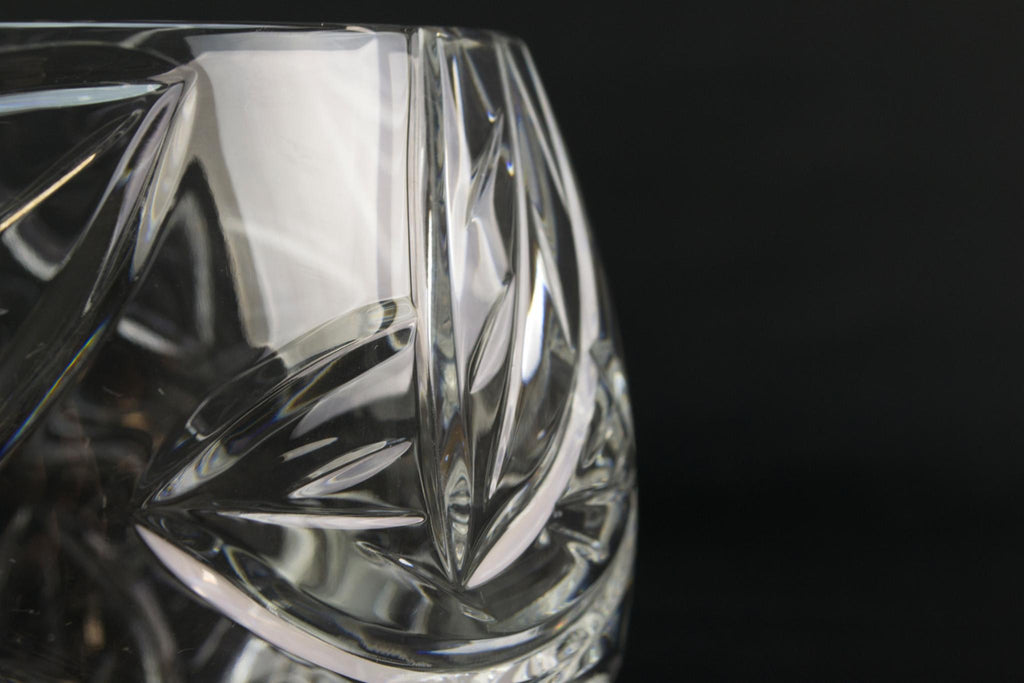 Cut crystal glass decorative bowl