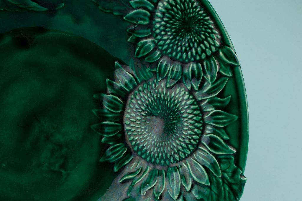 Large green majolica serving bowl, English 1930s