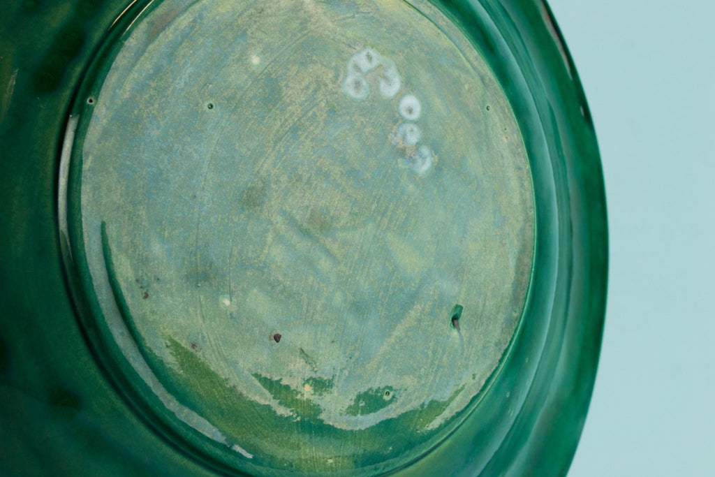 Large green majolica serving bowl, English 1930s