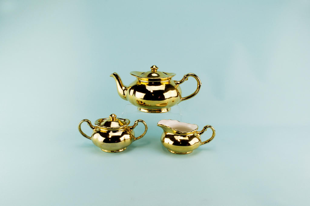 Gilded tea set trio, English 1950s