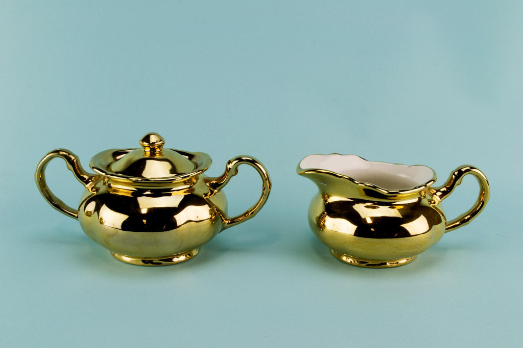 Gilded tea set trio, English 1950s