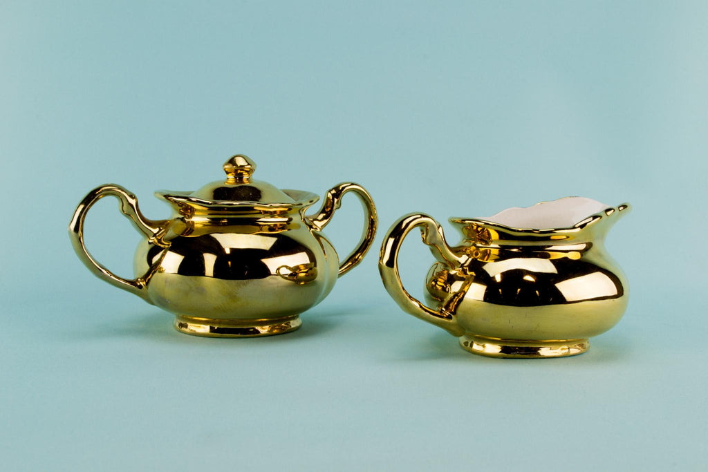 Gilded tea set trio, English 1950s
