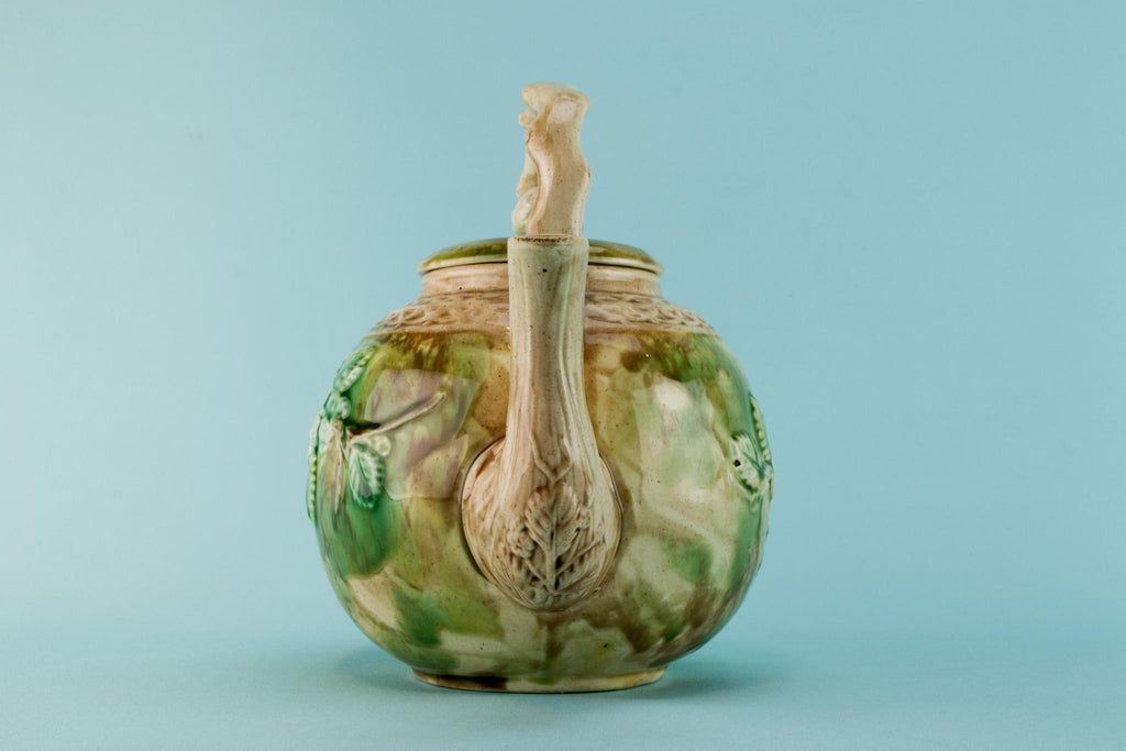 Majolica floral teapot, English early 1900s