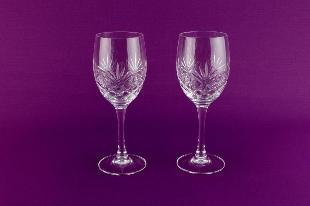 2 medium wine stem glasses